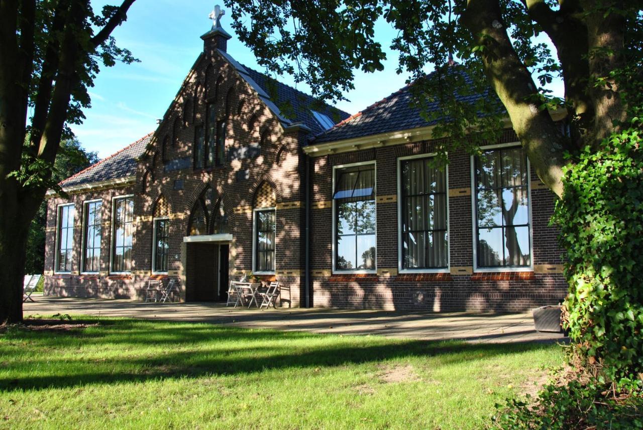 Bed & Breakfast De Oale School Lattrop Exterior photo